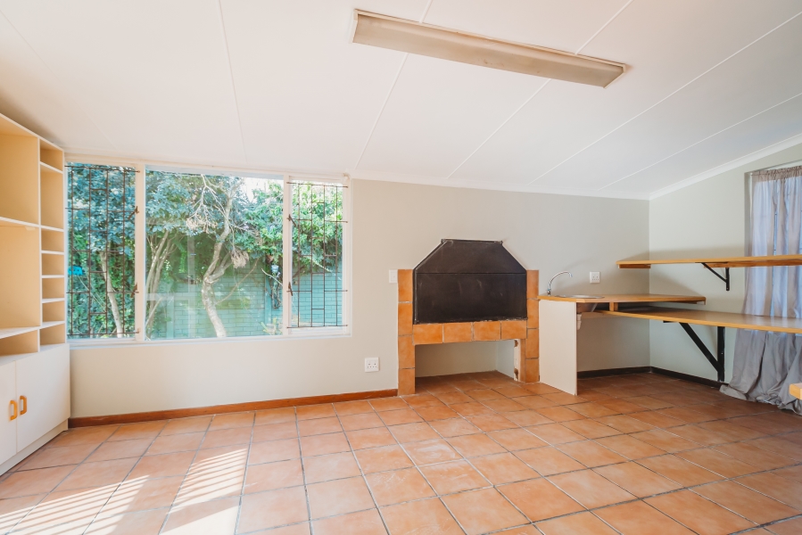 2 Bedroom Property for Sale in Heather Park Western Cape
